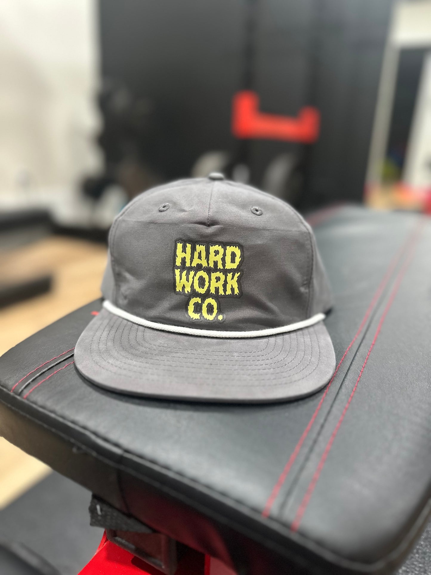 THE PAIN CAVE PERFORMANCE LID