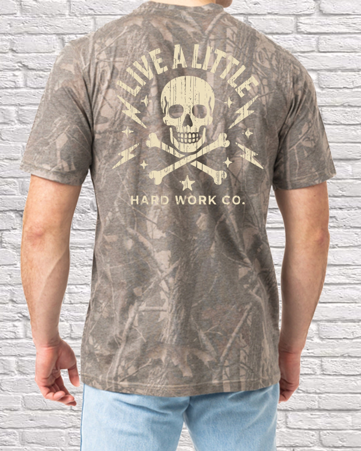LIVE A LITTLE REALTREE® TRI-BLEND TEE