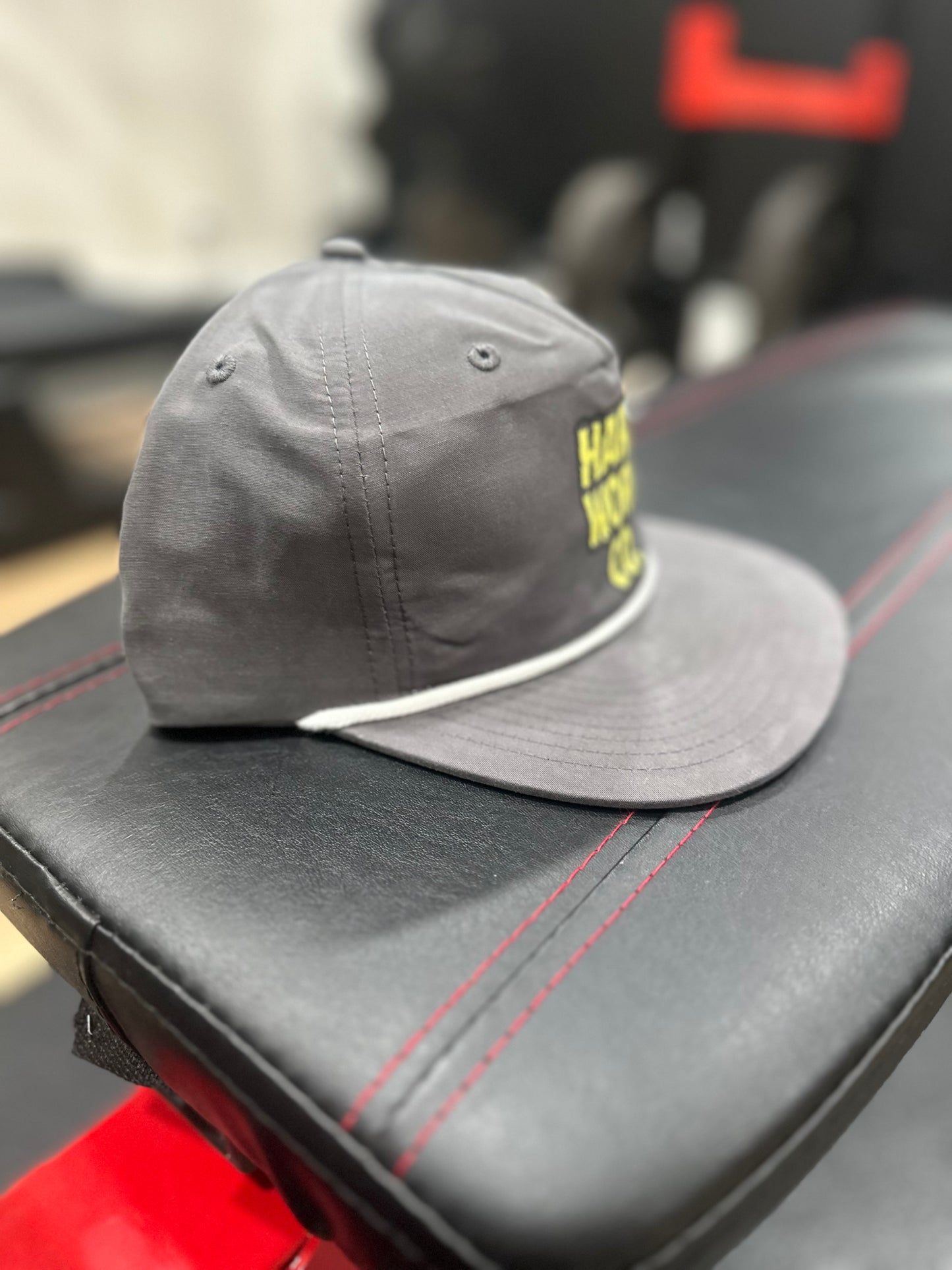 THE PAIN CAVE PERFORMANCE LID